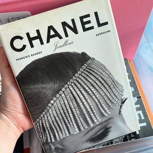 Chanel Jewelry / Joaillerie Coffee Table Book